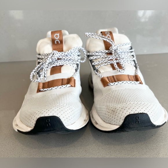 On Running Men's White and Tan Sneakers - Picture 6 of 13